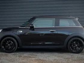 MINI Mini Electric Essential 33 kWh thumbnail 3