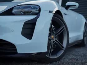 Porsche Taycan Turbo 93 kWh thumbnail 20