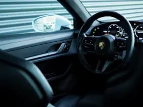 Porsche Taycan Turbo 93 kWh thumbnail 29