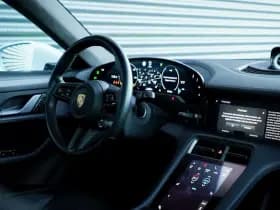 Porsche Taycan Turbo 93 kWh thumbnail 31