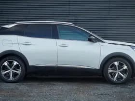 Peugeot 3008 1.6 HYbrid4 300 Première Pack Avantage thumbnail 13