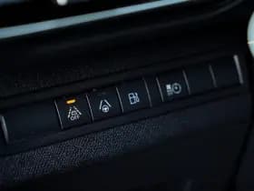 Peugeot 3008 1.6 HYbrid4 300 Première Pack Avantage thumbnail 28