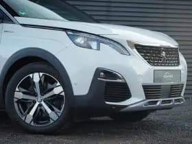 Peugeot 3008 1.6 HYbrid4 300 Première Pack Avantage thumbnail 29