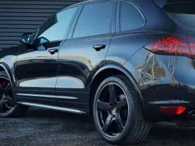 Porsche Cayenne 4.2 D S thumbnail 21