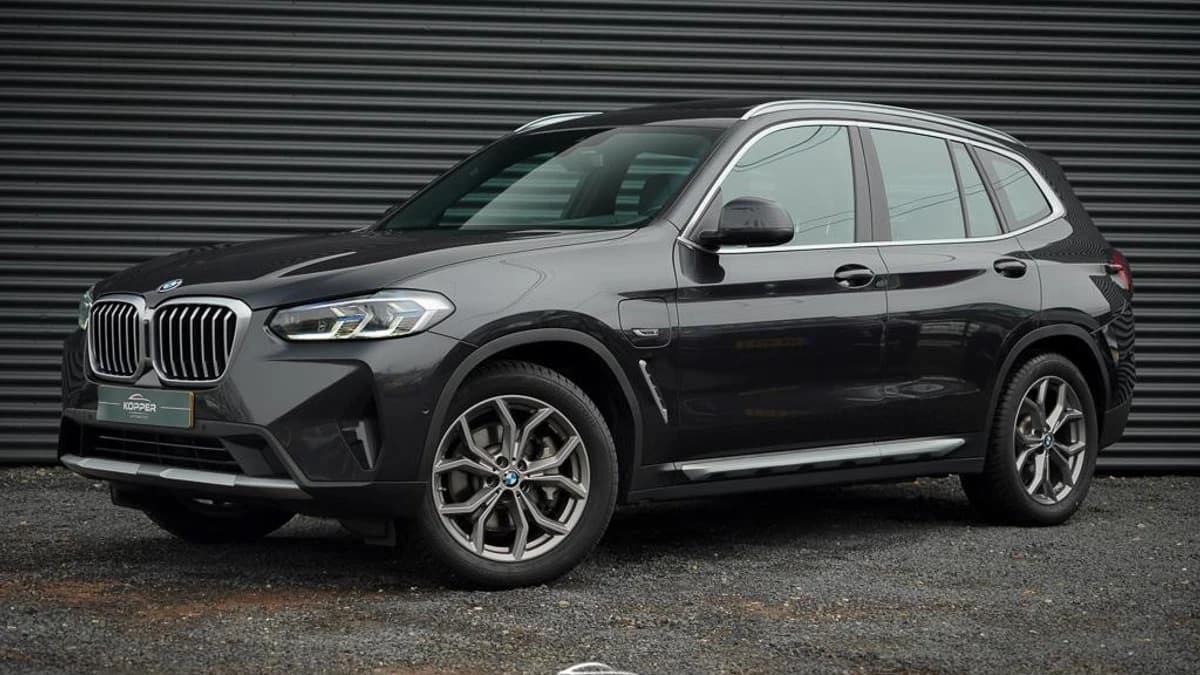 BMW X3 xDrive30e — foto 1