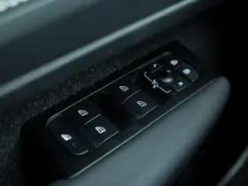 Volvo XC40 1.5 T5 Recharge R-Design thumbnail 26