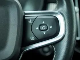 Volvo XC40 1.5 T5 Recharge R-Design thumbnail 40