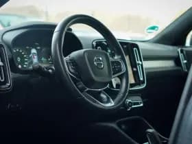 Volvo XC40 1.5 T5 Recharge R-Design thumbnail 6