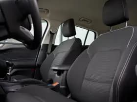 Ford FOCUS Wagon 1.0 EcoBoost Hybrid Titanium thumbnail 2