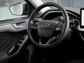 Ford FOCUS Wagon 1.0 EcoBoost Hybrid Titanium thumbnail 27