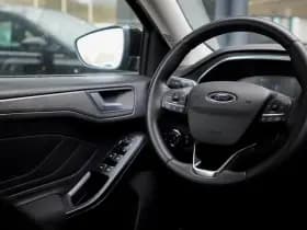 Ford FOCUS Wagon 1.0 EcoBoost Hybrid Titanium thumbnail 34