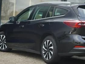 Ford FOCUS Wagon 1.0 EcoBoost Hybrid Titanium thumbnail 37