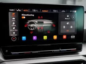 SEAT Leon Sportstourer 1.5 eTSI FR thumbnail 18