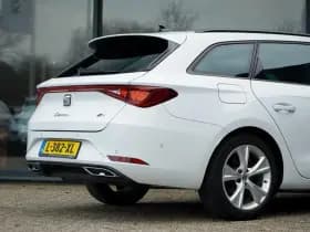 SEAT Leon Sportstourer 1.5 eTSI FR thumbnail 38