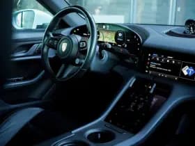 Porsche Taycan Performance 84 kWh thumbnail 29