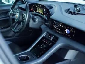 Porsche Taycan Performance 84 kWh thumbnail 36