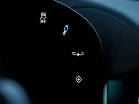 Porsche Taycan Performance 84 kWh thumbnail 51