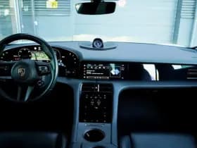 Porsche Taycan Performance 84 kWh thumbnail 7