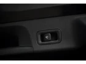 Mercedes-Benz CLA-Klasse thumbnail 40