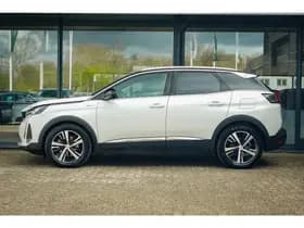 Peugeot 3008 1.6 HYbrid4 300 GT thumbnail 3