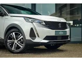 Peugeot 3008 1.6 HYbrid4 300 GT thumbnail 25