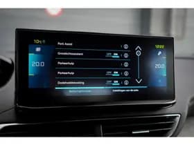 Peugeot 3008 1.6 HYbrid4 300 GT thumbnail 26