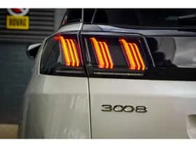 Peugeot 3008 1.6 HYbrid4 300 GT thumbnail 38
