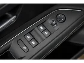 Peugeot 3008 1.6 HYbrid4 300 GT thumbnail 15