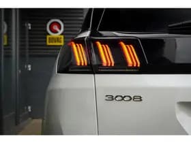 Peugeot 3008 1.6 HYbrid4 300 GT thumbnail 36