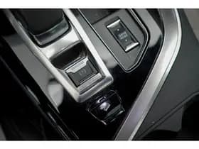 Peugeot 3008 1.6 HYbrid4 300 GT thumbnail 43