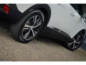 Peugeot 3008 1.6 HYbrid4 300 GT thumbnail 46