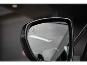 Peugeot 3008 1.6 HYbrid4 300 GT thumbnail 47