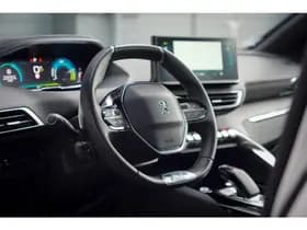 Peugeot 3008 1.6 HYbrid4 300 GT thumbnail 6