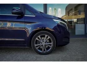 Mercedes-Benz V-Klasse 250d Extra Lang DC Avantgarde Edition thumbnail 11