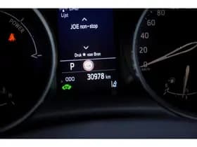 Toyota C-HR thumbnail 28