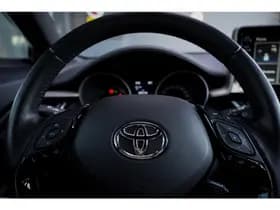Toyota C-HR thumbnail 29