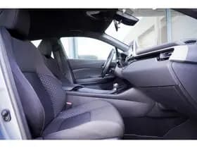 Toyota C-HR thumbnail 36