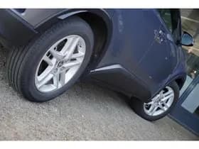 Toyota C-HR thumbnail 41