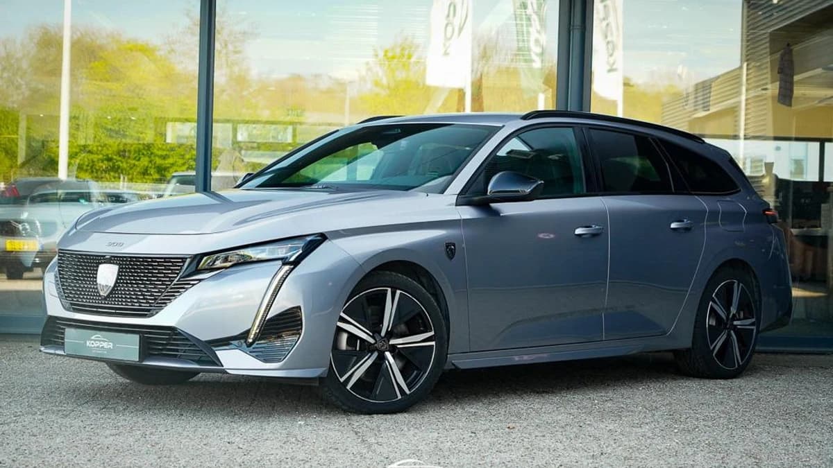 Peugeot 308 — foto 1