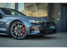 Audi e-tron GT thumbnail 29
