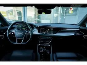 Audi e-tron GT thumbnail 7