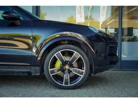 Porsche Cayenne thumbnail 11