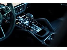 Porsche Cayenne thumbnail 16