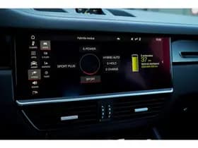 Porsche Cayenne thumbnail 45