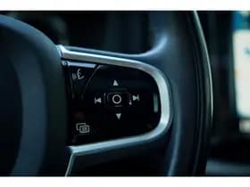 Volvo XC60 thumbnail 40
