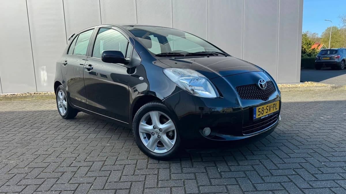 Toyota Yaris — foto 1