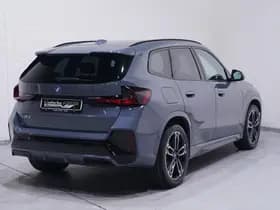 BMW iX1 thumbnail 6