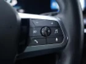 BMW iX1 thumbnail 72