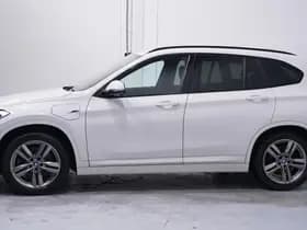 BMW X1 thumbnail 101