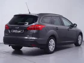 Ford Focus thumbnail 5